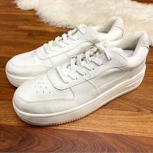 🍋 Bershka • NWT! Women’s Platform Sneakers w/Topstitching Detail Size 10